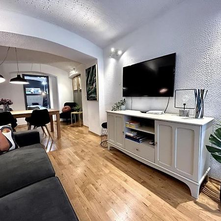 Charming Appartment 3-Min Walk To Old Town - Free Parking Ljubljana Exteriör bild