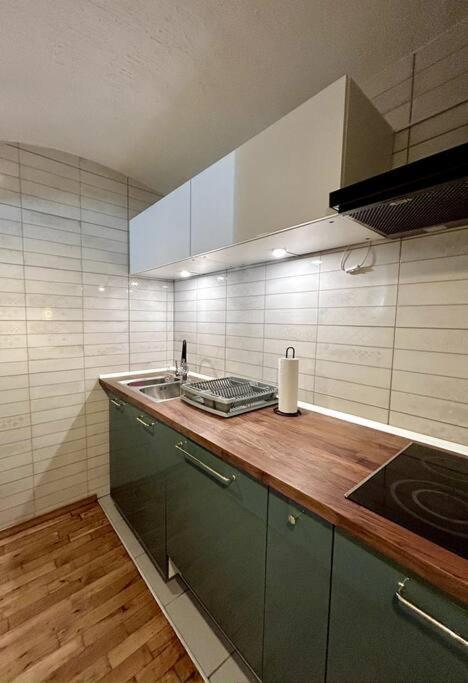 Charming Appartment 3-Min Walk To Old Town - Free Parking Ljubljana Exteriör bild