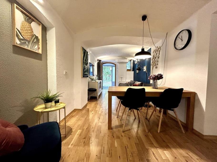 Charming Appartment 3-Min Walk To Old Town - Free Parking Ljubljana Exteriör bild